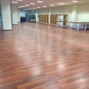 piso-deck-escuela-de-artes